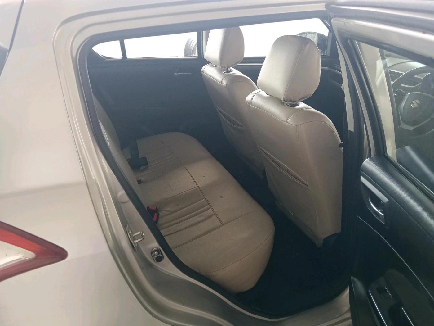 2011 Maruti Swift ZXI, Petrol, Manual, 1,07,522 km, interior