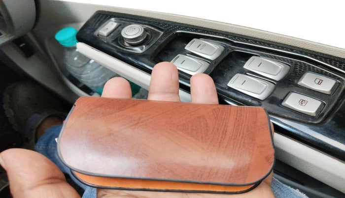 2019 Mahindra XUV300 W8 (O) 1.2 PETROL, Petrol, Manual, 64,772 km, interior