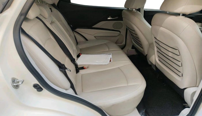 2019 Mahindra XUV300 W8 (O) 1.2 PETROL, Petrol, Manual, 64,772 km, interior