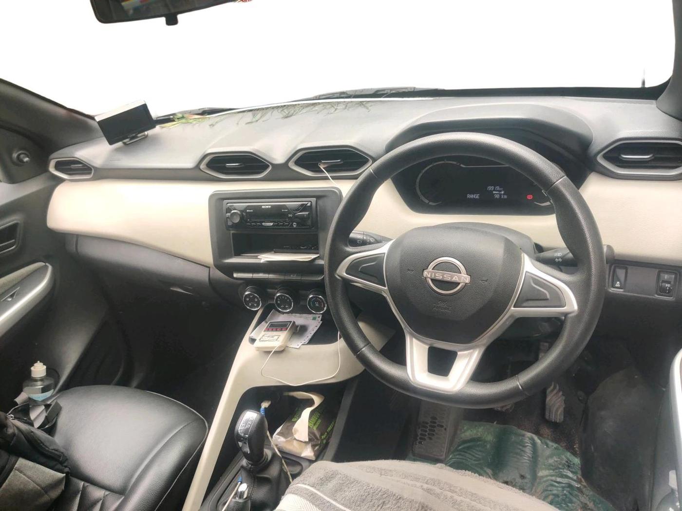2024 Nissan MAGNITE  XE AMT EZ Shift, Petrol, Automatic, 19,919 km, interior