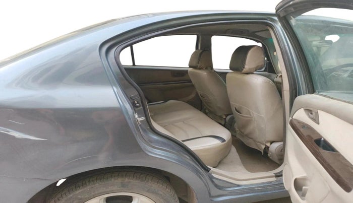 2011 Maruti SX4 VDI, Diesel, Manual, 1,89,272 km, interior