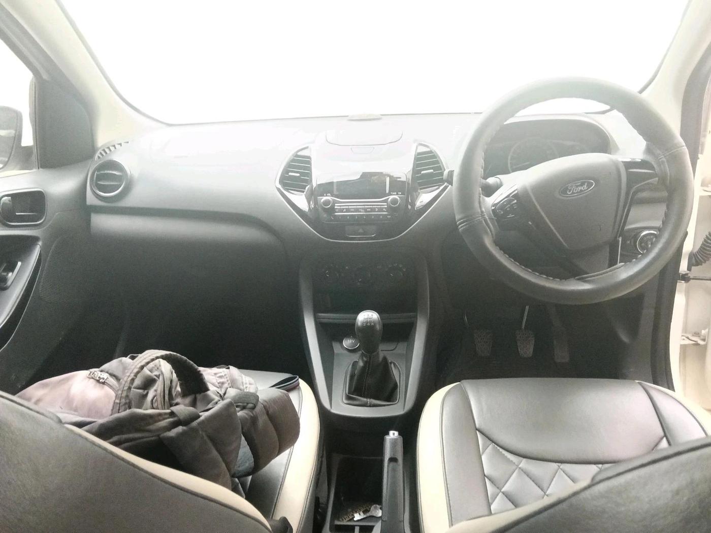 2021 Ford New Figo TITANIUM 1.2 PETROL MT, Petrol, Manual, 47,914 km, interior