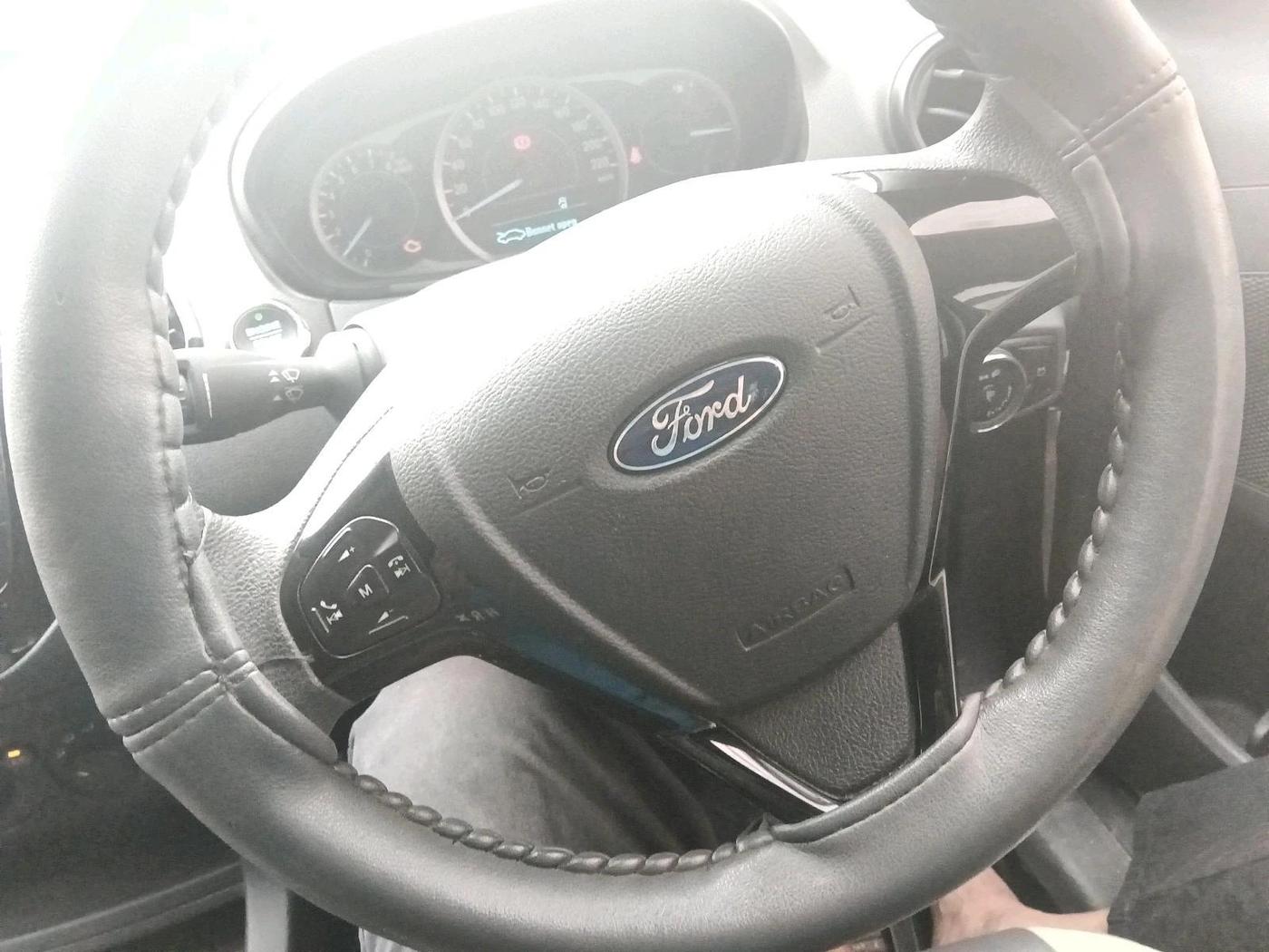 2021 Ford New Figo TITANIUM 1.2 PETROL MT, Petrol, Manual, 47,914 km, interior