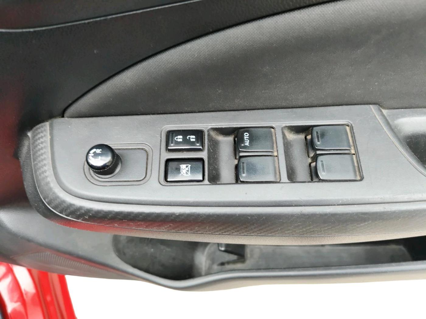 2019 Maruti Swift VXI AMT, Petrol, Automatic, 66,034 km, interior