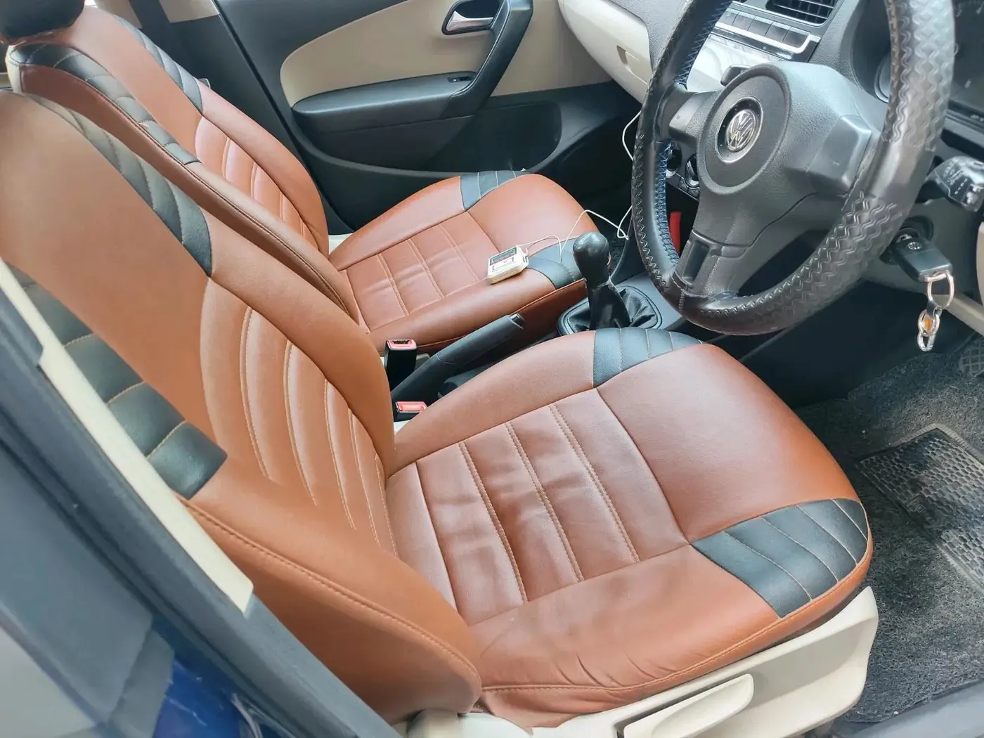 2013 Volkswagen Polo COMFORTLINE 1.2L PETROL, Petrol, Manual, 90,500 km, interior