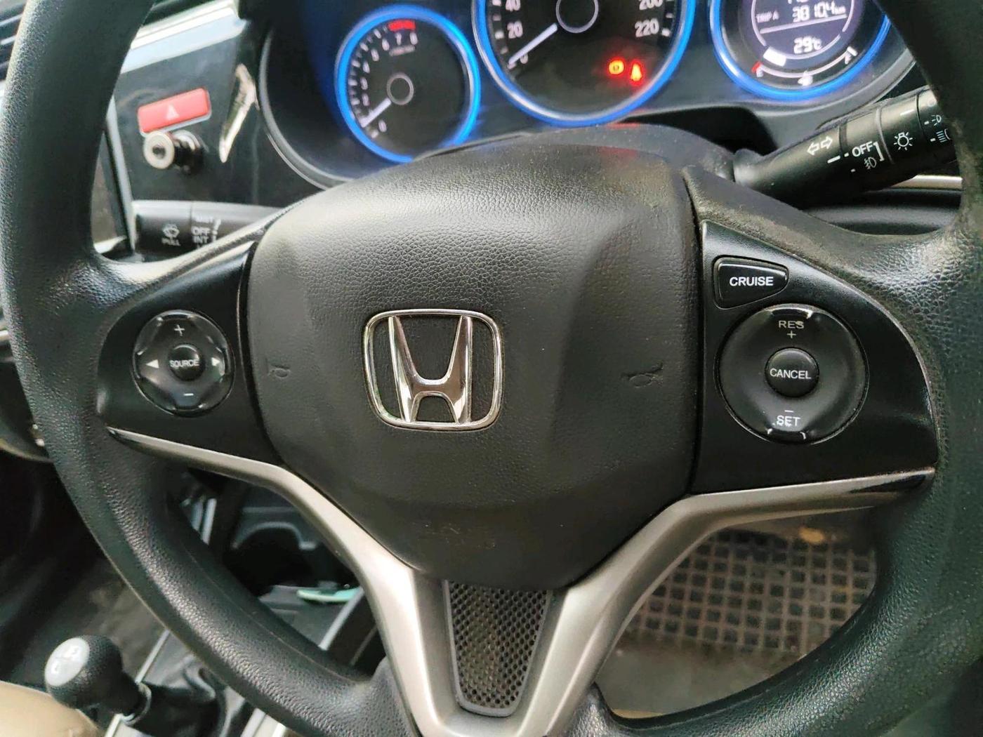 2014 Honda City 1.5L I-VTEC V MT, Petrol, Manual, 1,10,404 km, interior