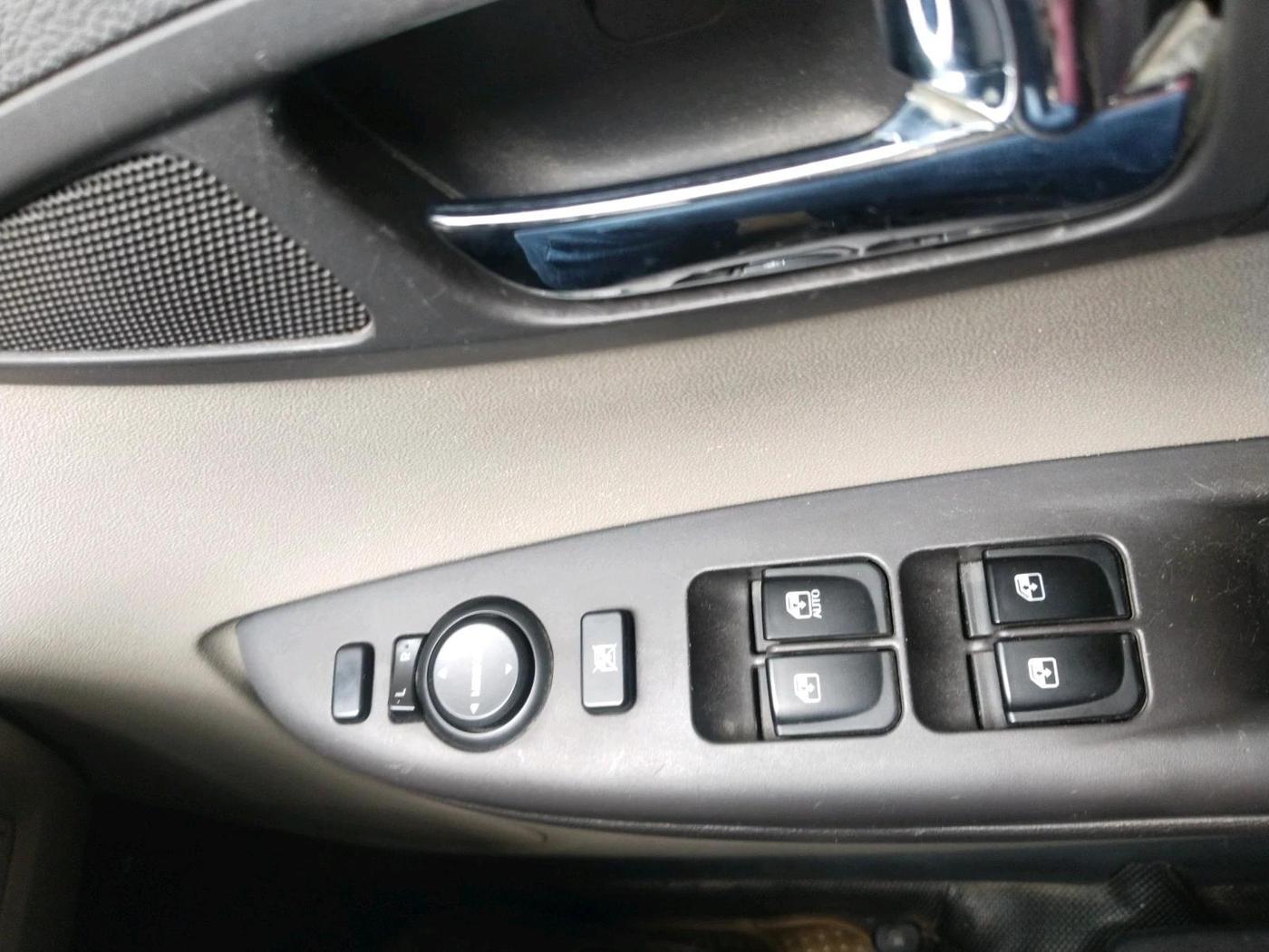 2012 Hyundai i20 ASTA 1.2, Petrol, Manual, 1,01,122 km, interior