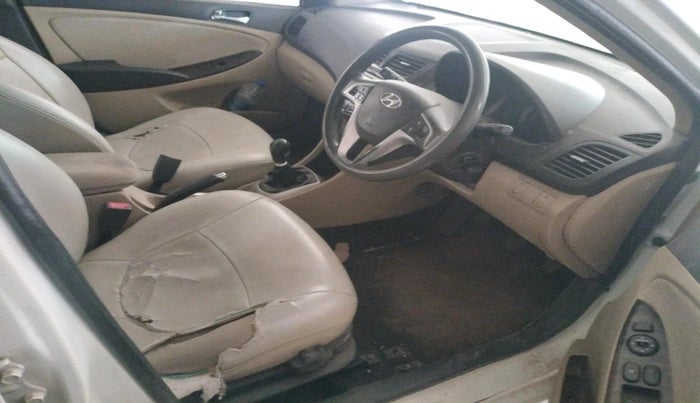 2011 Hyundai Verna FLUIDIC 1.6 CRDI SX, Diesel, Manual, 1,44,310 km, interior