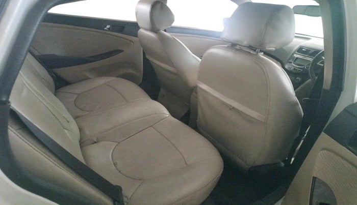 2011 Hyundai Verna FLUIDIC 1.6 CRDI SX, Diesel, Manual, 1,44,310 km, interior