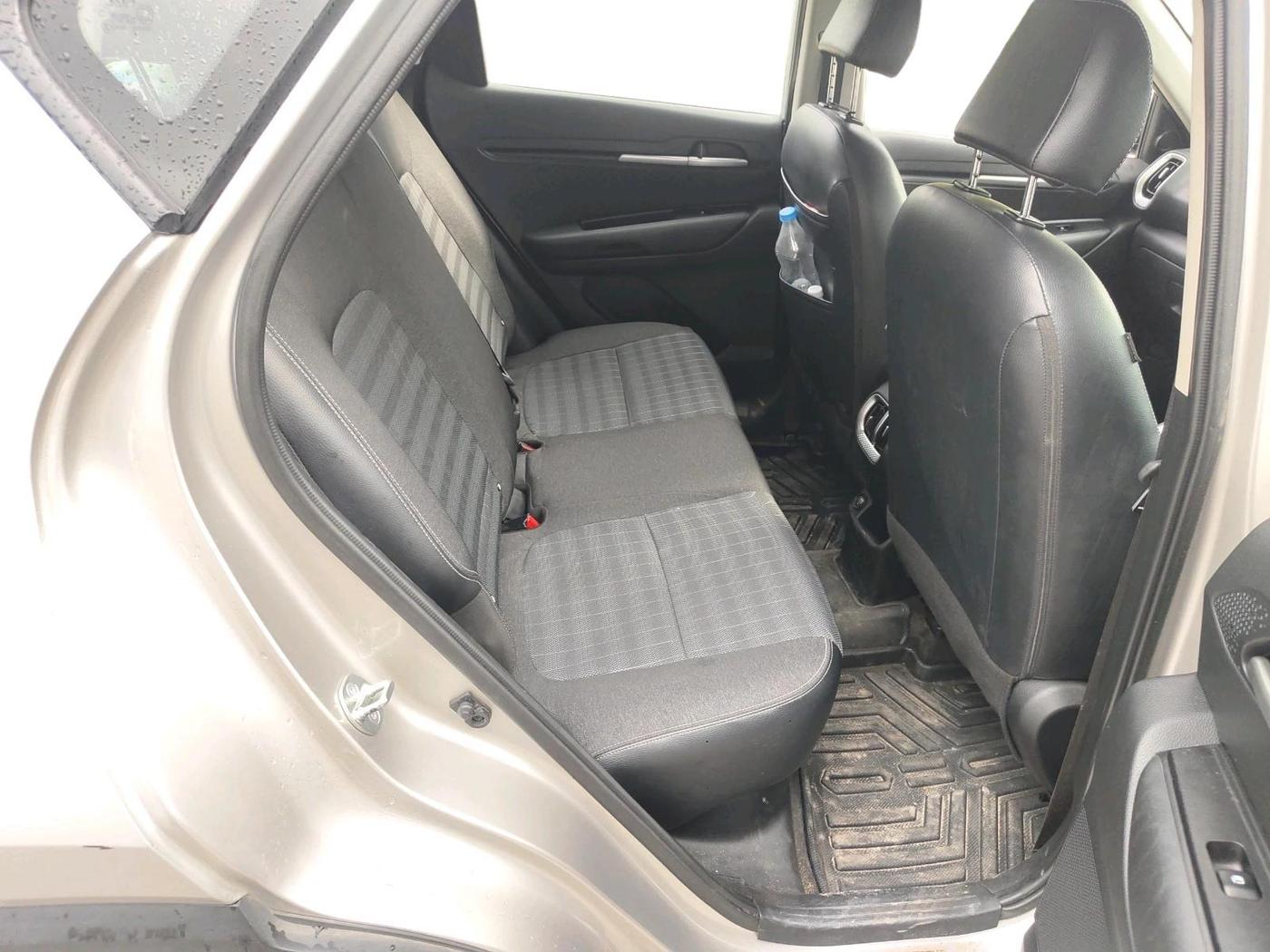 2023 KIA SONET HTK PLUS 1.0 IMT, Petrol, Manual, 9,500 km, interior