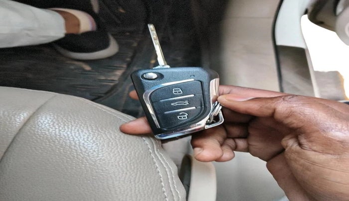 2014 Maruti Swift Dzire ZDI, Diesel, Manual, 85,614 km, interior