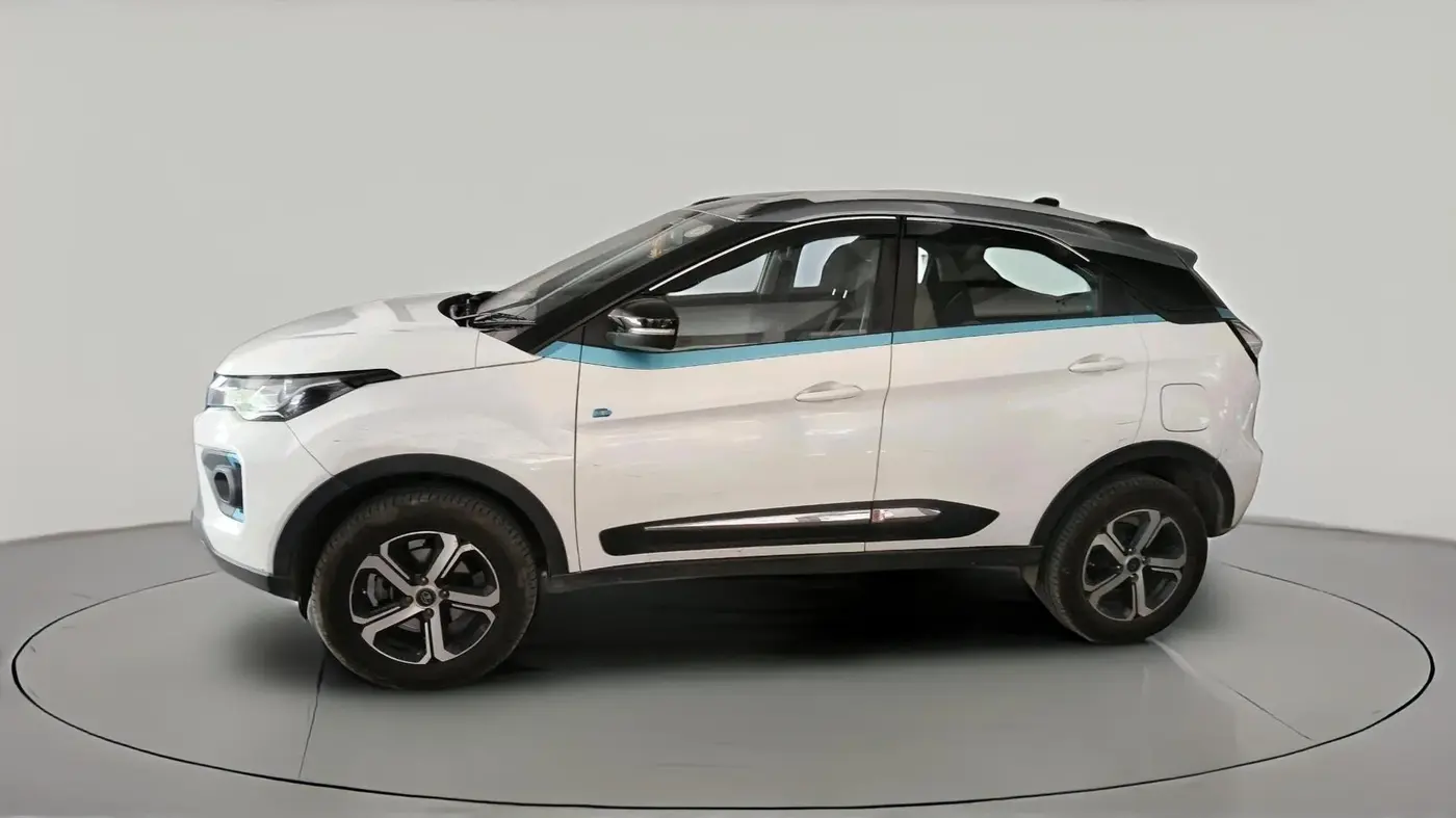 2023 Tata NEXON EV XZ PLUS, Electric, Automatic, 65,291 km, exterior