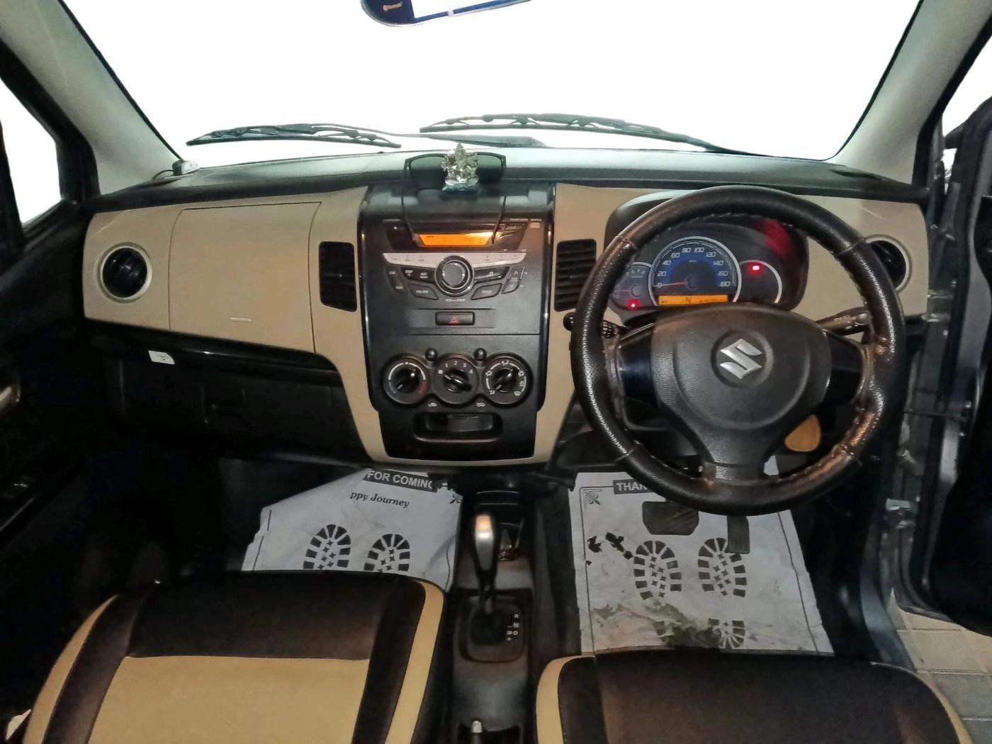 2017 Maruti Wagon R 1.0 VXI AMT, Petrol, Automatic, 31,576 km, interior