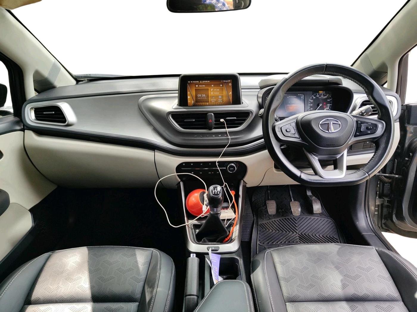 2023 Tata ALTROZ XZ PLUS I-TURBO PETROL, Petrol, Manual, 17,375 km, interior