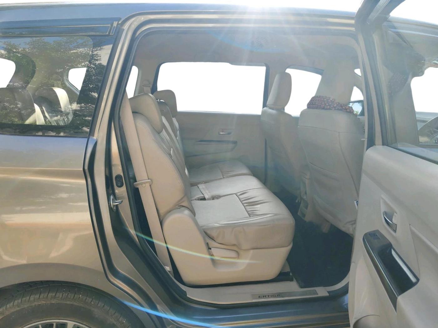 2021 Maruti Ertiga ZXI AT SHVS, Petrol, Automatic, 56,695 km, interior