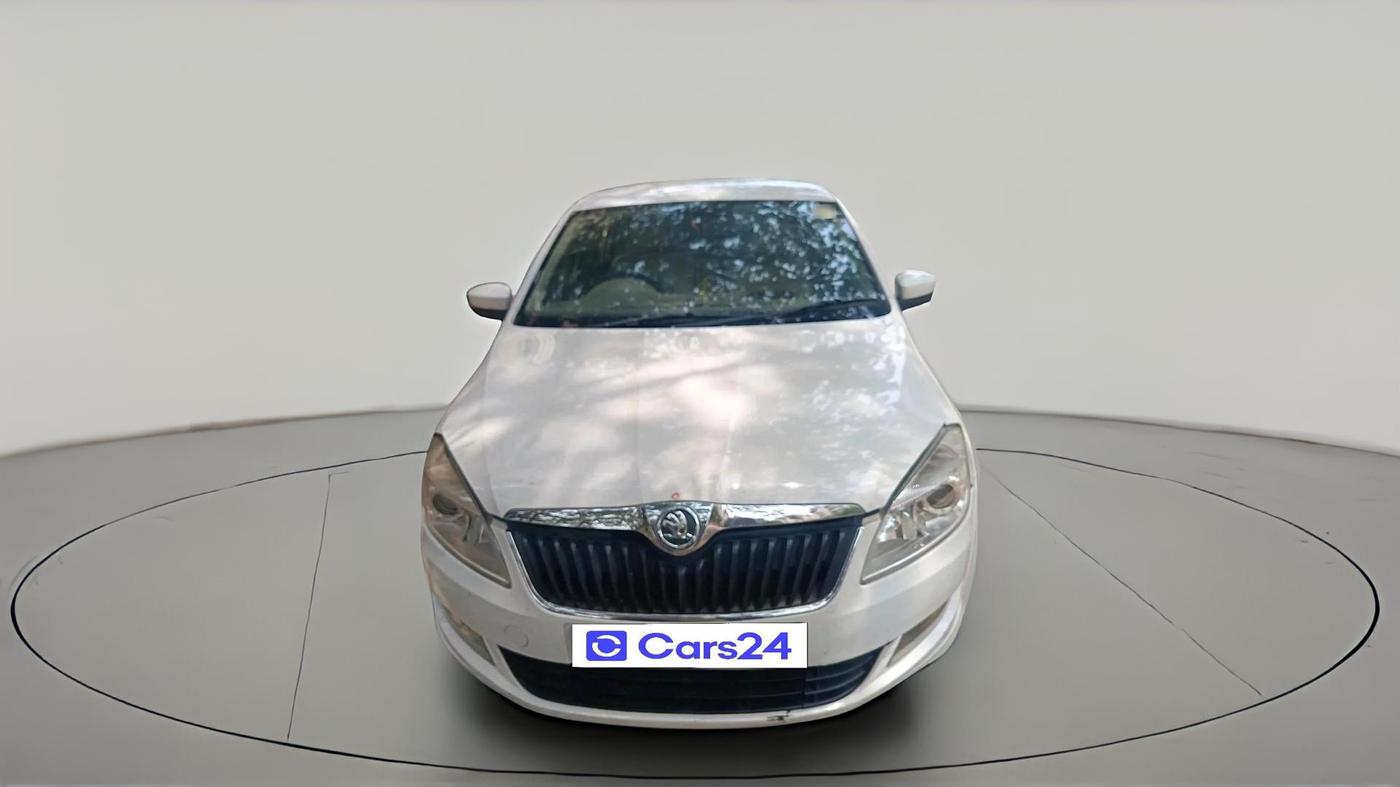 2014 Skoda Rapid ELEGANCE 1.6 TDI CR MT, Diesel, Manual, 2,56,223 km, exterior