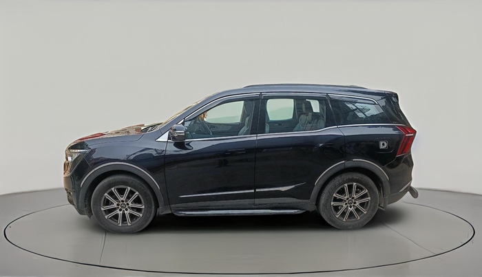 2023 Mahindra XUV700 AX 7 D AT AWD 7 STR, Diesel, Automatic, 55,621 km, exterior