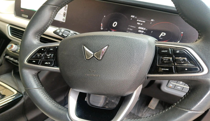 2023 Mahindra XUV700 AX 7 D AT AWD 7 STR, Diesel, Automatic, 55,621 km, interior