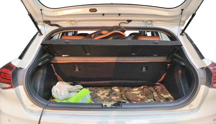 2020 Hyundai Elite i20 ASTA 1.2 (O), Petrol, Manual, 71,231 km, exterior