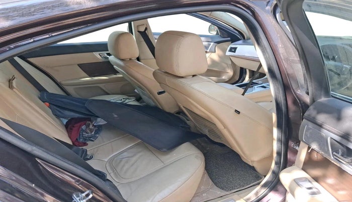 2014 Jaguar XF 2.2 DIESEL, Diesel, Automatic, 1,35,248 km, interior