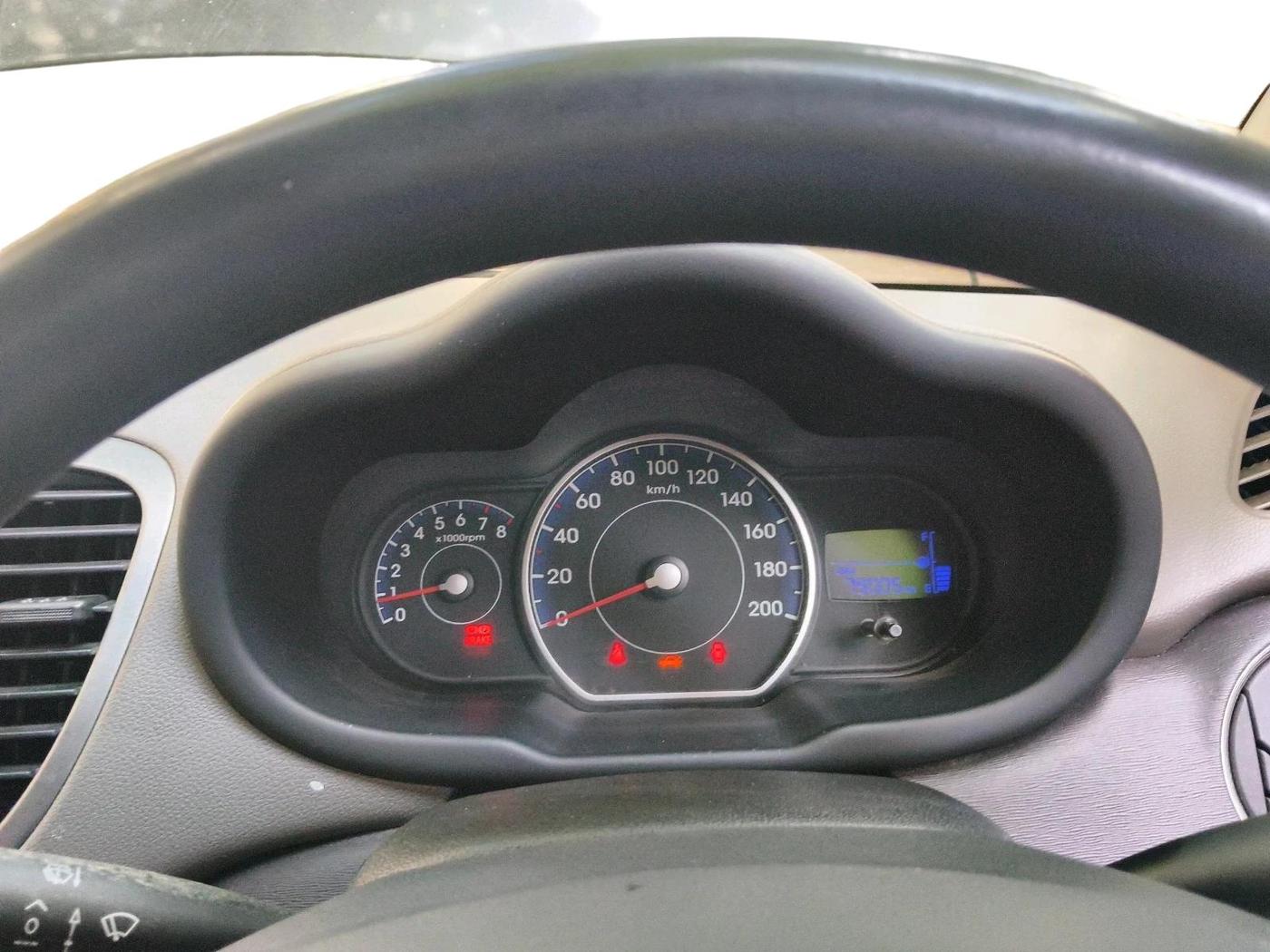 2012 Hyundai i10 SPORTZ 1.2, Petrol, Manual, 79,005 km, interior
