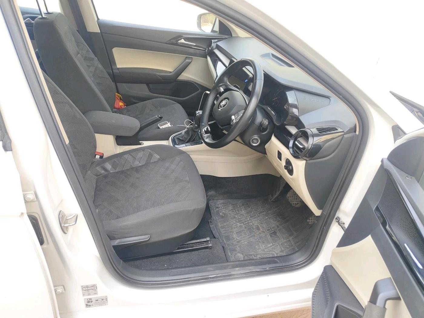 2022 Skoda SLAVIA AMBITION 1.0L TSI AT, Petrol, Automatic, 23,866 km, interior