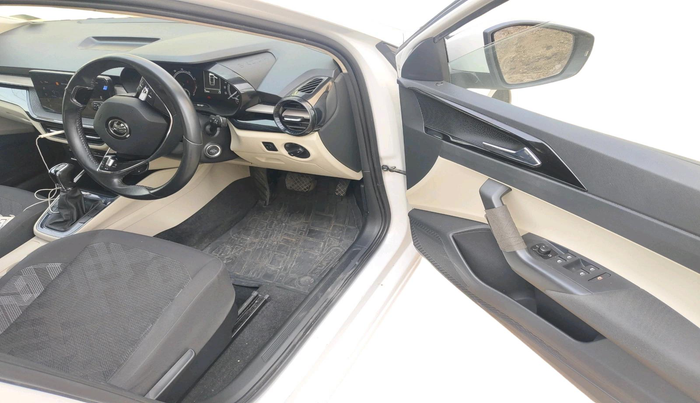 2022 Skoda SLAVIA AMBITION 1.0L TSI AT, Petrol, Automatic, 23,866 km, interior