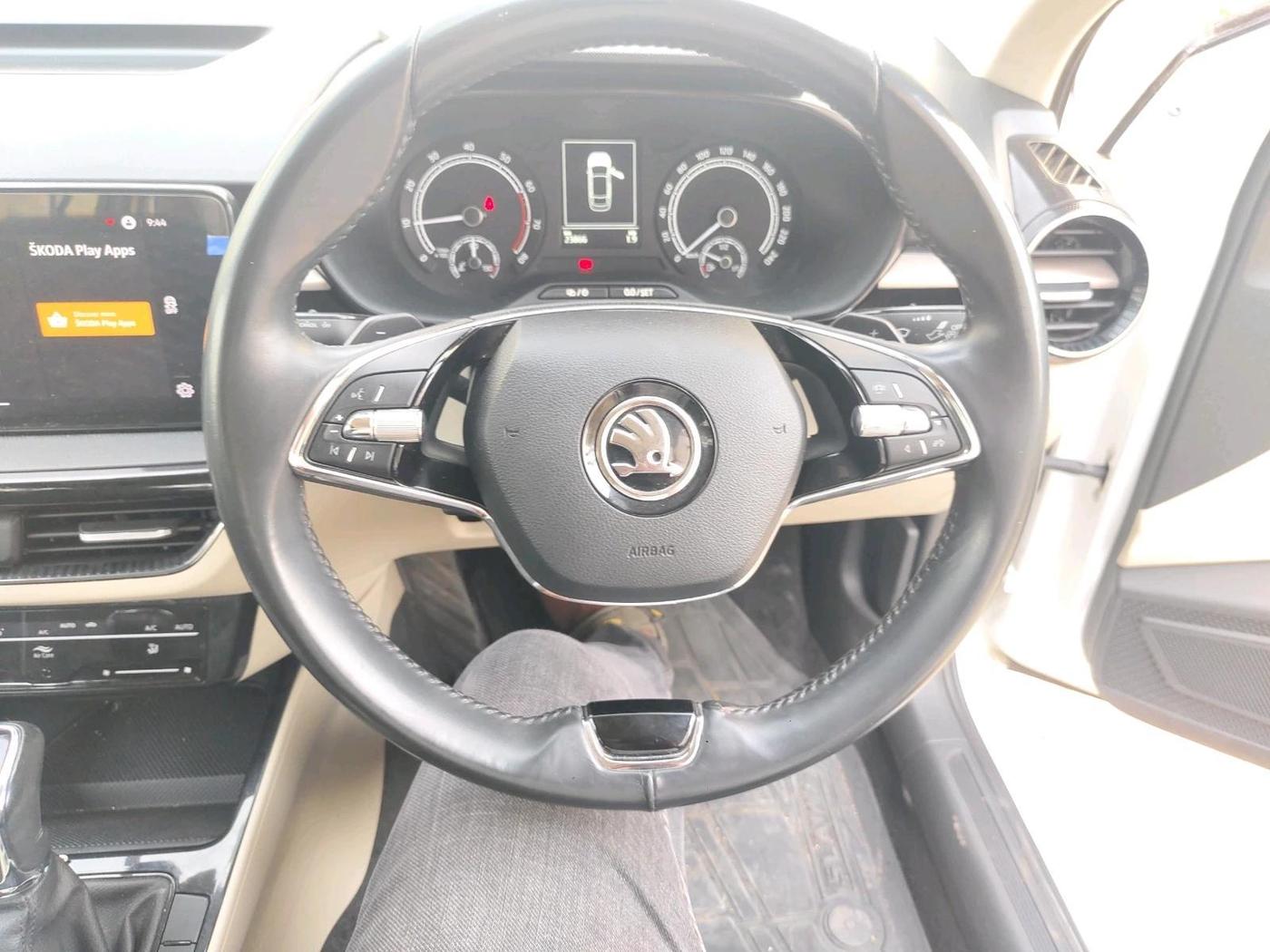 2022 Skoda SLAVIA AMBITION 1.0L TSI AT, Petrol, Automatic, 23,866 km, interior