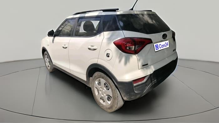 2022 Mahindra XUV300 W6 1.2 PETROL AMT, Petrol, Automatic, 40,340 km, exterior