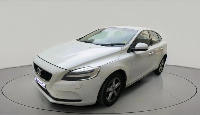 2016 Volvo V40 Cross Country D3, Diesel, Automatic, 86,452 km, exterior