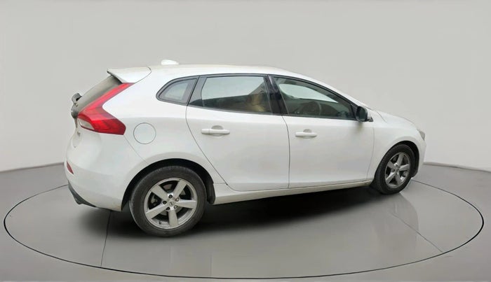 2016 Volvo V40 Cross Country D3, Diesel, Automatic, 86,452 km, exterior