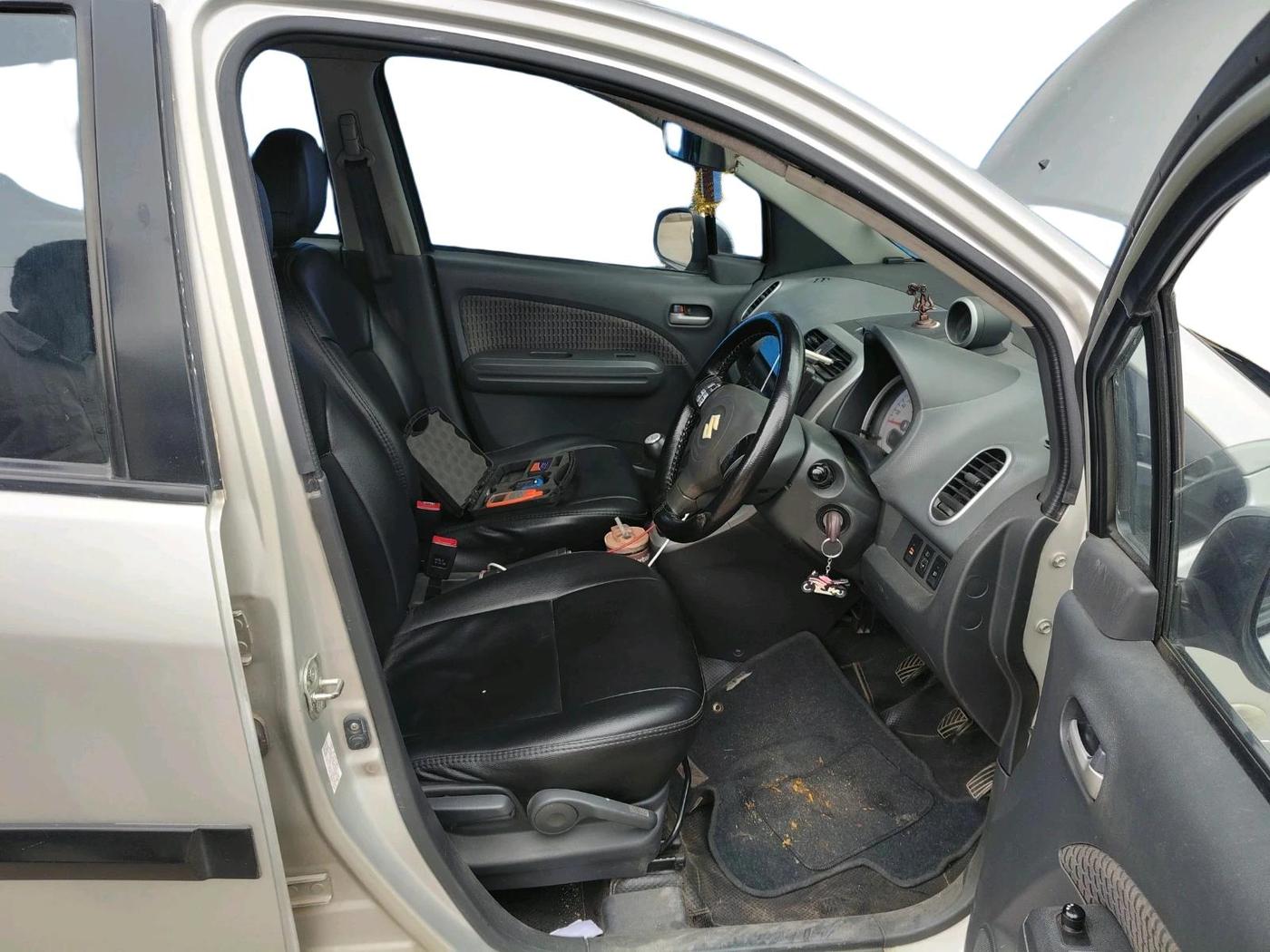 2013 Maruti Ritz ZDI, Diesel, Manual, 1,81,474 km, interior