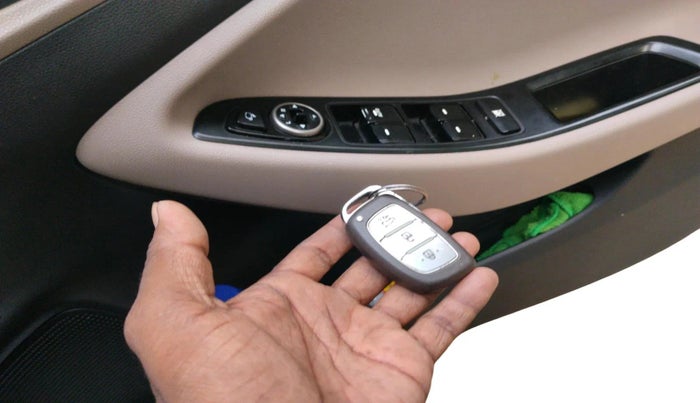 2015 Hyundai Elite i20 ASTA 1.2, Petrol, Manual, 1,57,844 km, interior