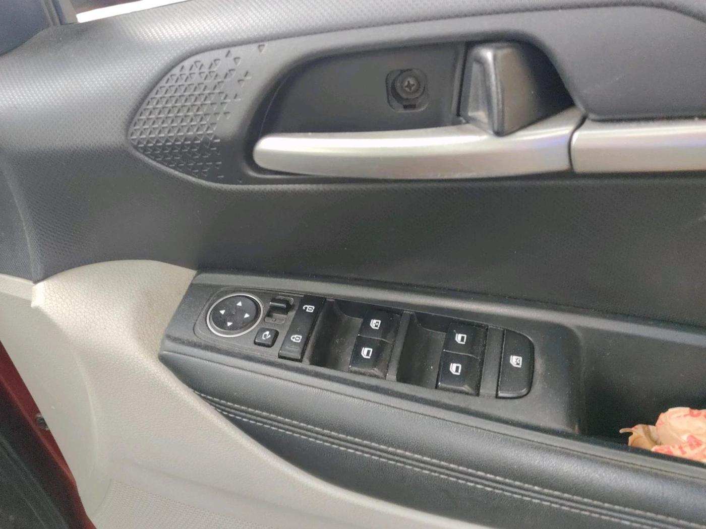 2020 KIA SONET HTX 1.0 IMT, Petrol, Manual, 76,102 km, interior