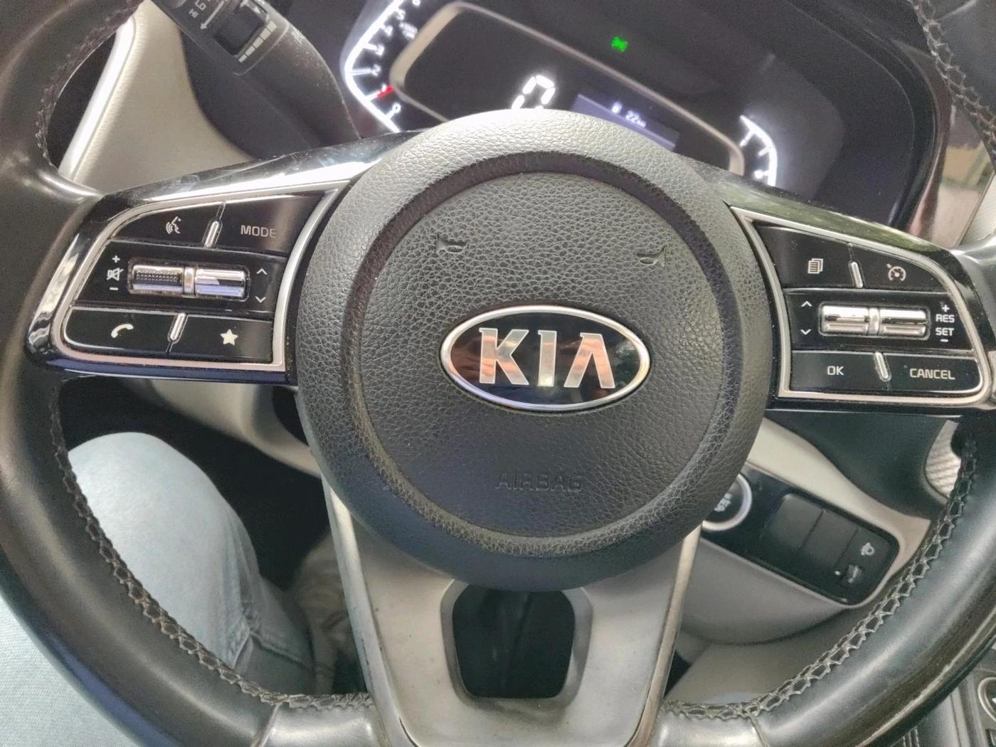 2020 KIA SONET HTX 1.0 IMT, Petrol, Manual, 76,102 km, interior