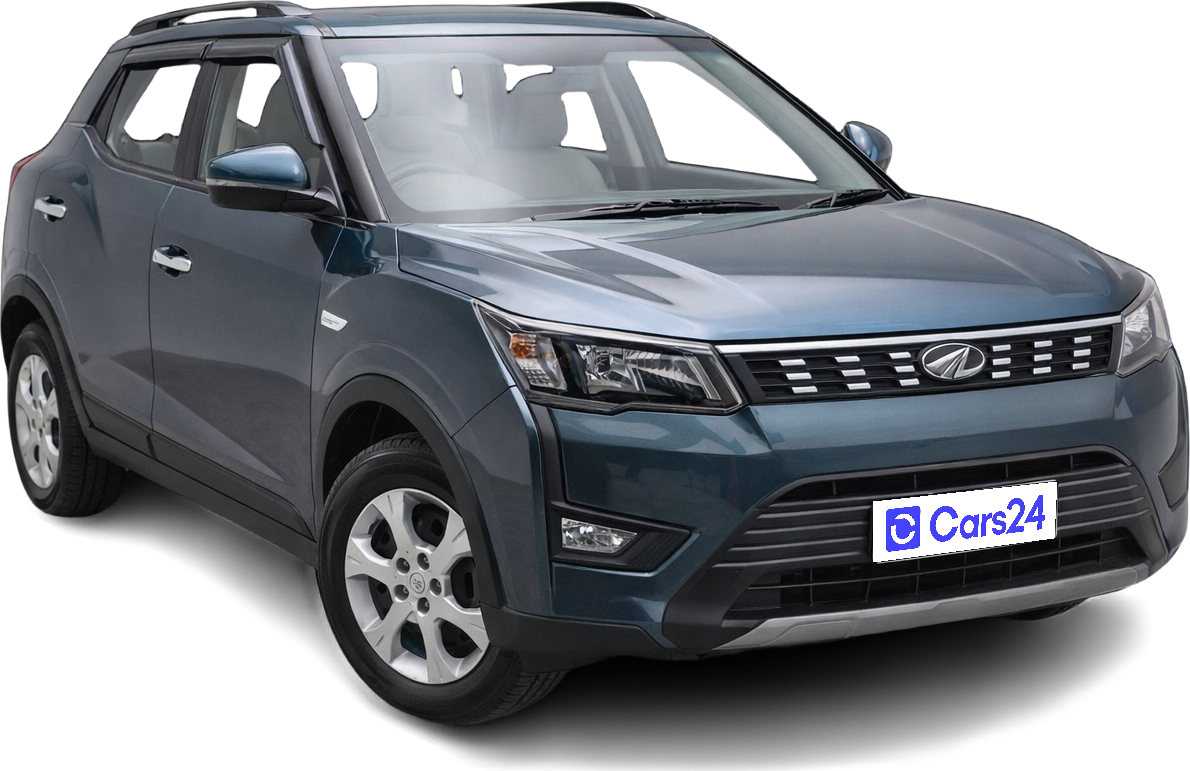 2022 Mahindra XUV300 - SUV - Petrol - Manual - ₹7.40 lakh