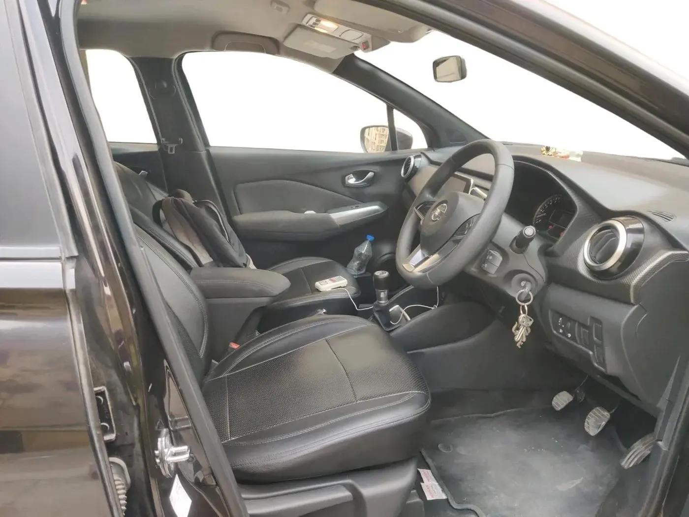 2022 Nissan Kicks XV 1.5, Petrol, Manual, 54,081 km, interior