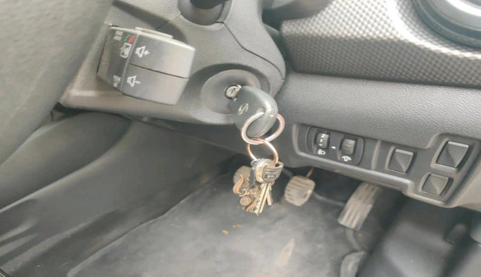 2022 Nissan Kicks XV 1.5, Petrol, Manual, 54,081 km, interior