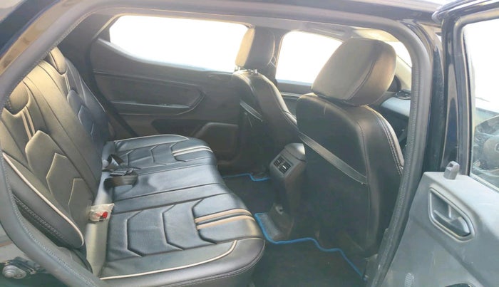 2025 Renault Kiger RXL MT, Petrol, Manual, 28,194 km, interior