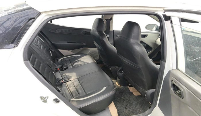 2022 Hyundai AURA S 1.2 CNG, CNG, Manual, 1,19,601 km, interior