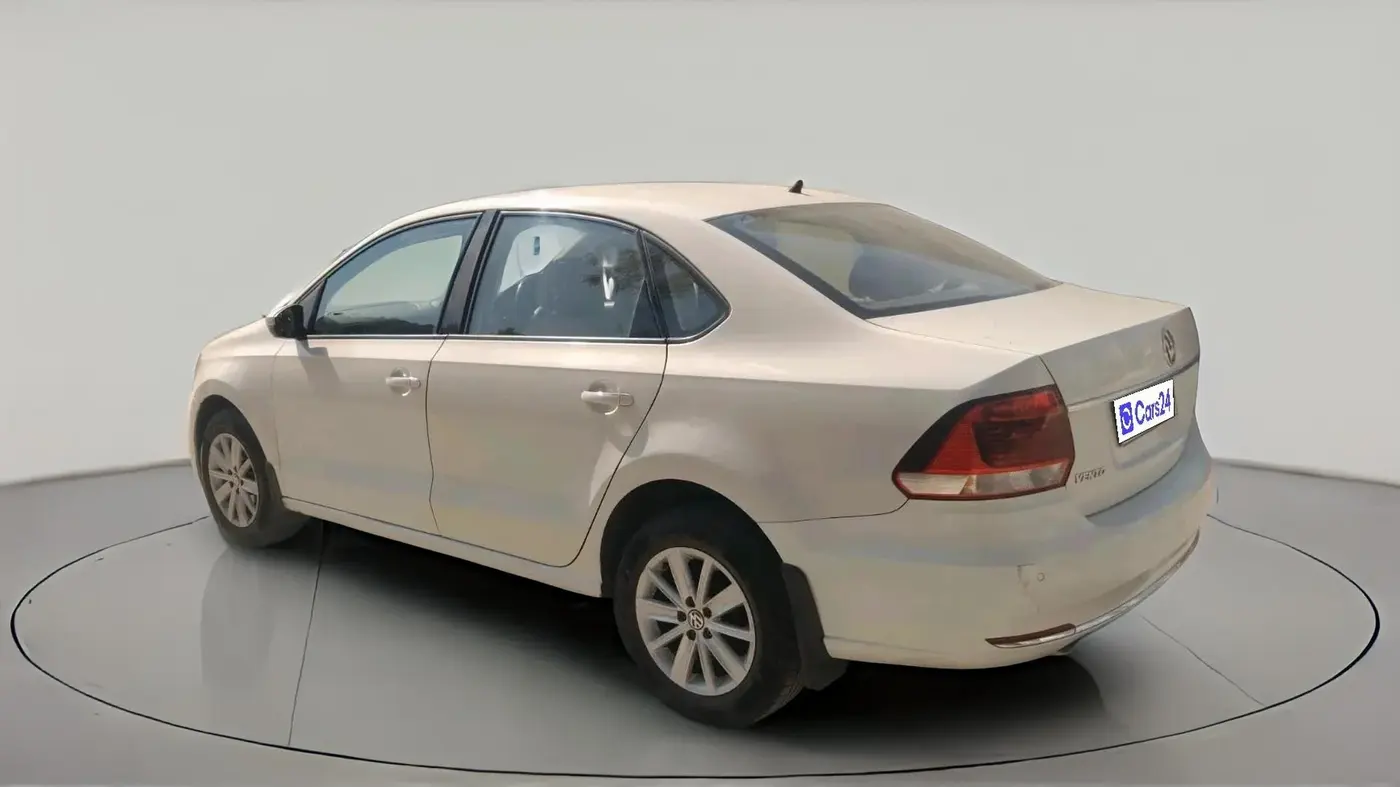 2016 Volkswagen Vento HIGHLINE 1.5 AT, Diesel, Automatic, 1,36,252 km, exterior