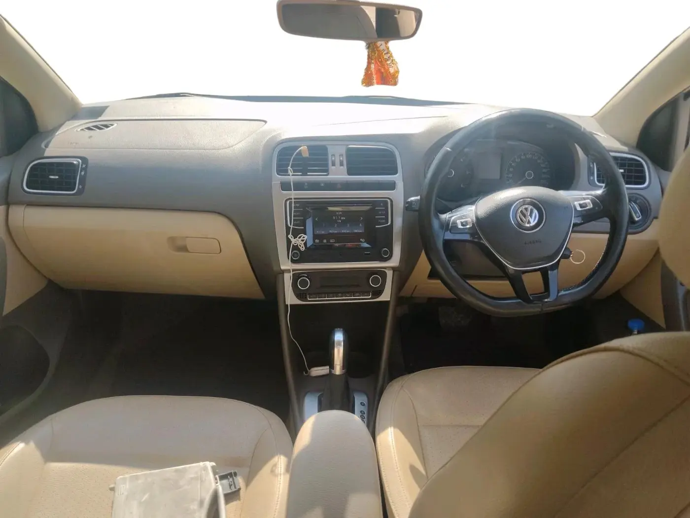 2016 Volkswagen Vento HIGHLINE 1.5 AT, Diesel, Automatic, 1,36,252 km, interior