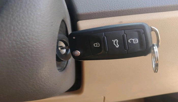 2016 Volkswagen Vento HIGHLINE 1.5 AT, Diesel, Automatic, 1,36,252 km, interior