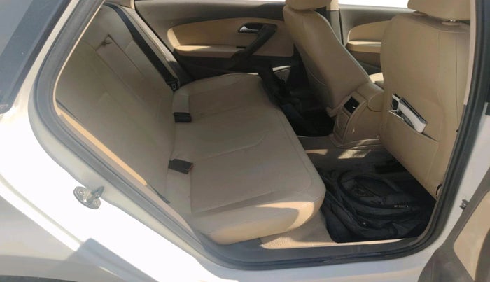 2016 Volkswagen Vento HIGHLINE 1.5 AT, Diesel, Automatic, 1,36,252 km, interior