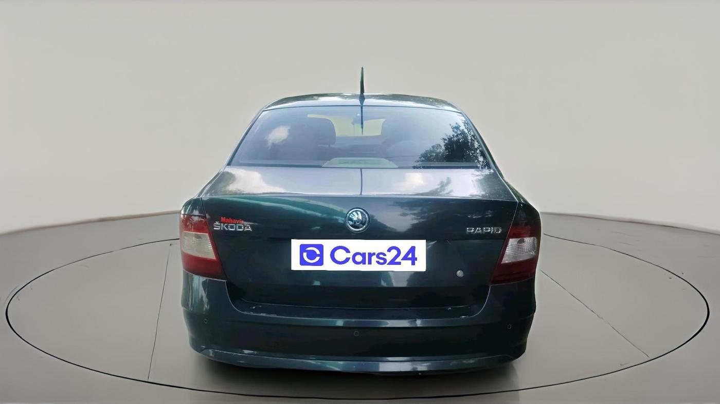 2018 Skoda Rapid AMBITION 1.6 MPI MT, Petrol, Manual, 82,565 km, exterior