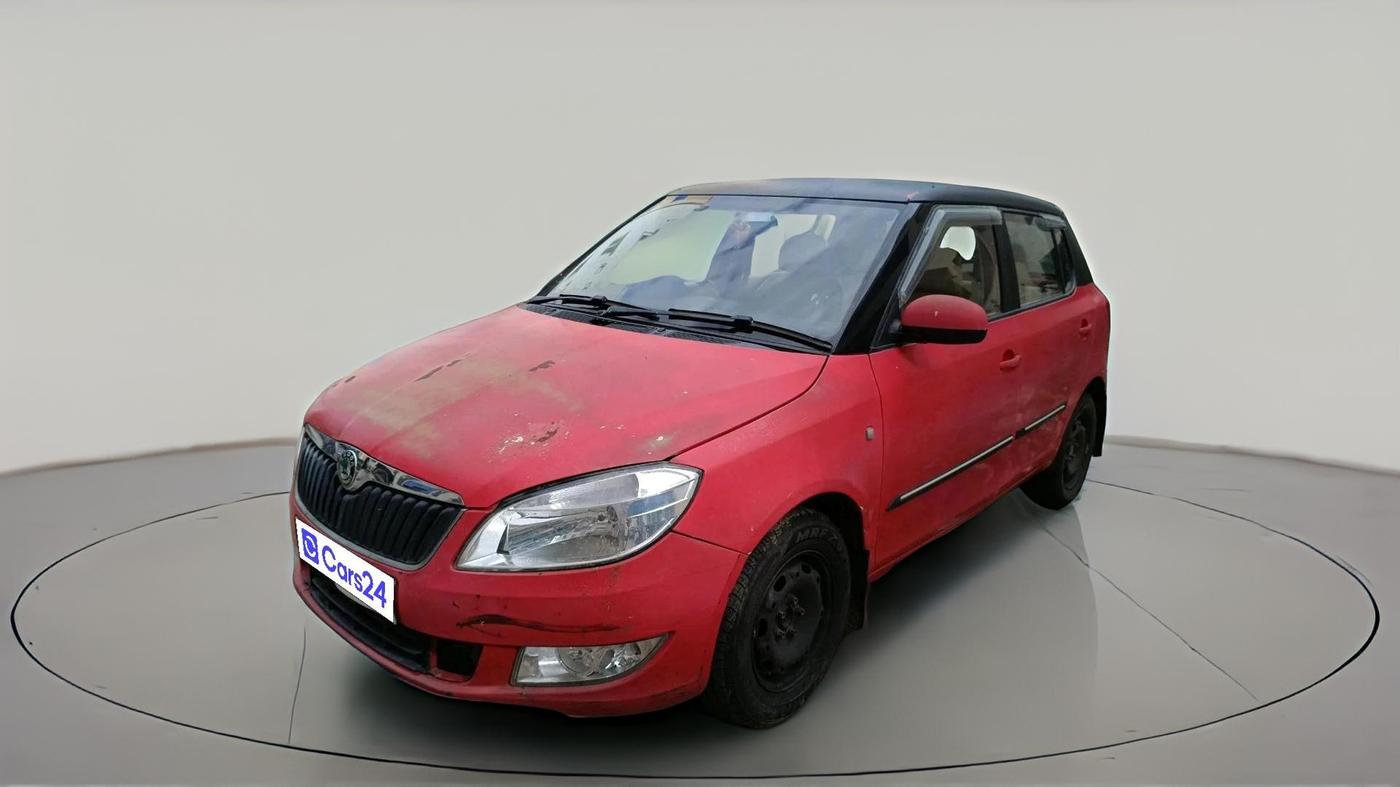 2011 Skoda Fabia AMBIENTE 1.2 MPI, Petrol, Manual, 1,21,541 km, exterior