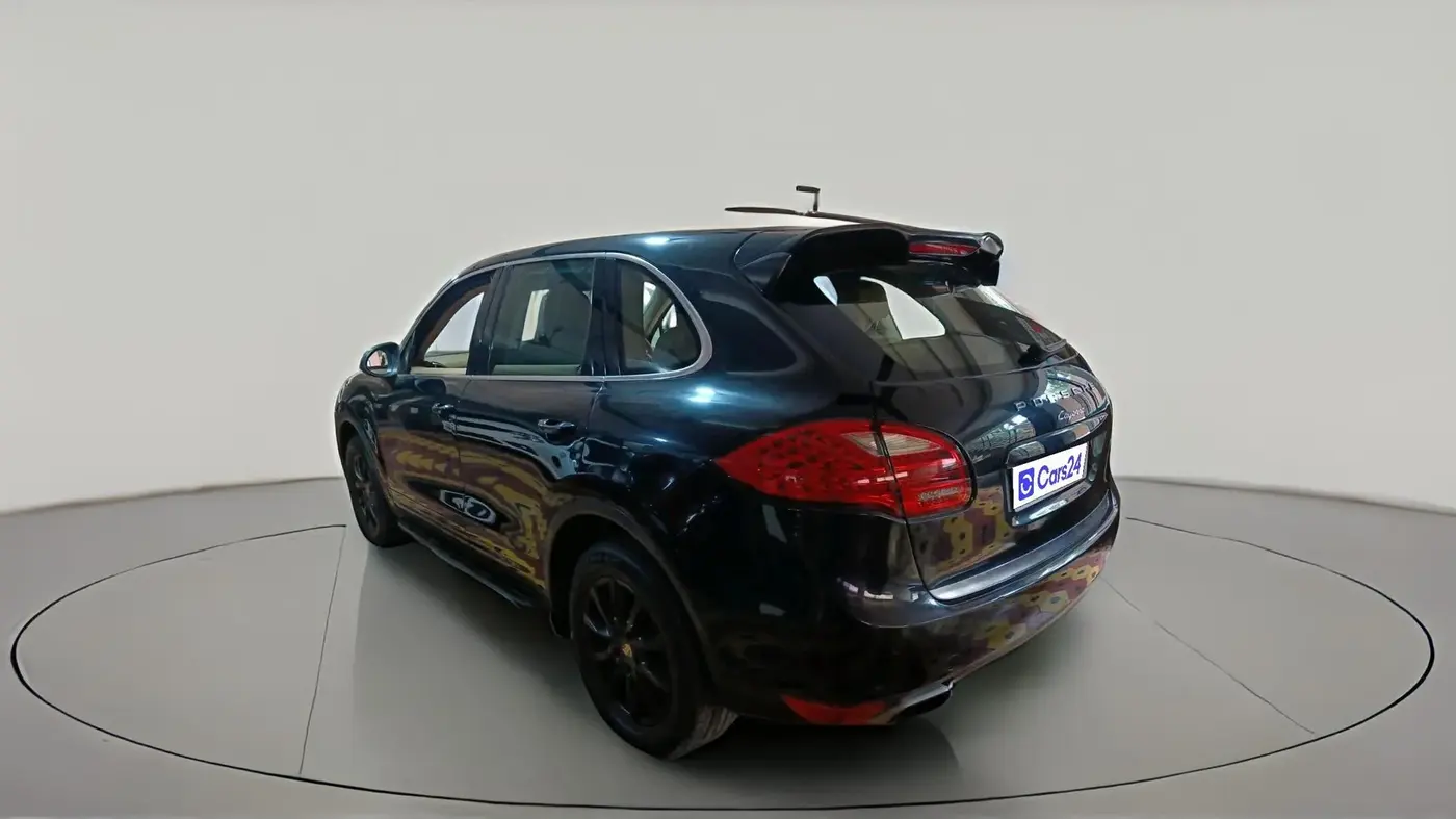 2012 Porsche Cayenne DIESEL, Diesel, Automatic, 88,938 km, exterior