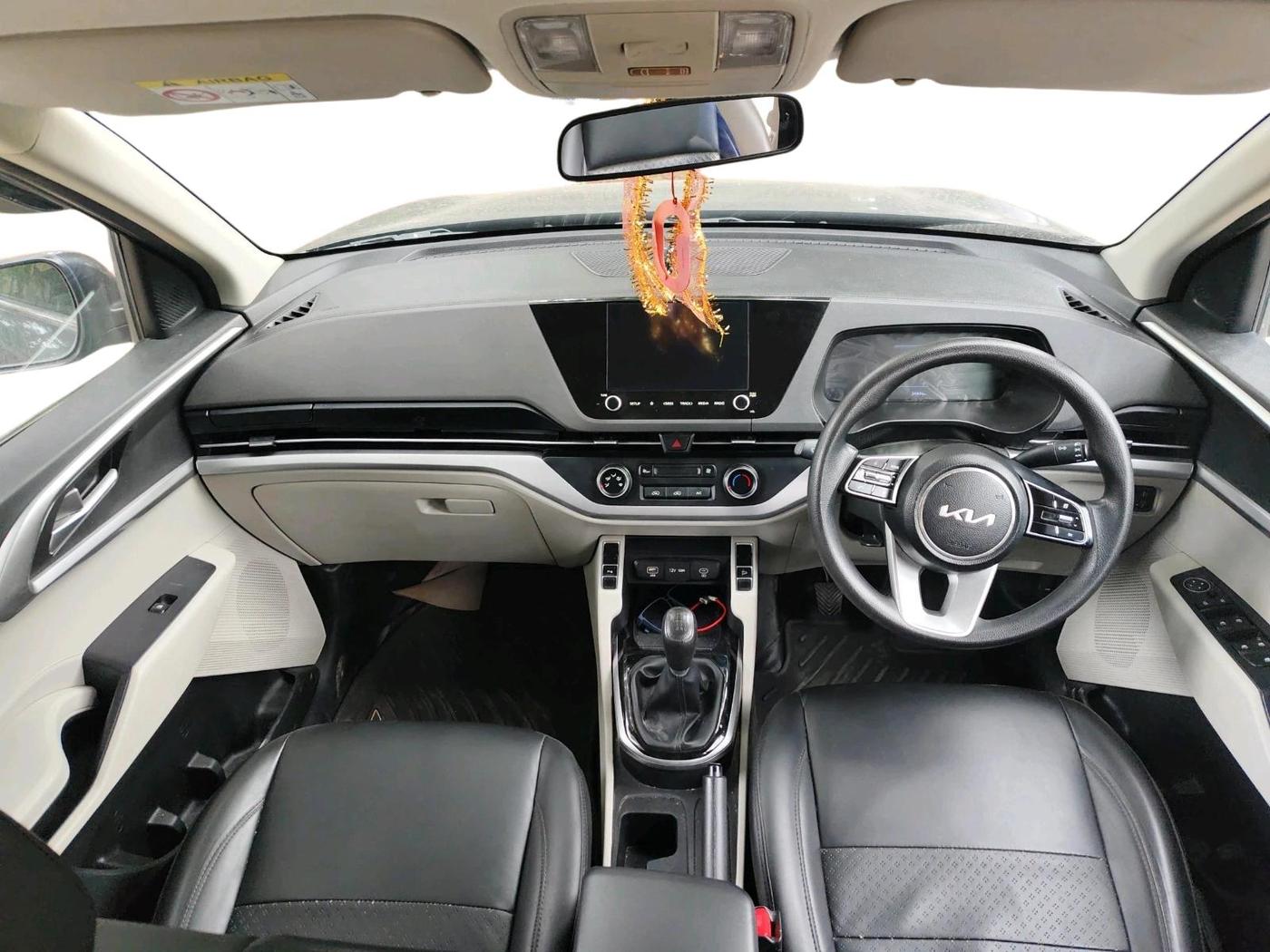 2023 KIA CARENS PRESTIGE 1.5 PETROL 7 STR, Petrol, Manual, 34,904 km, interior