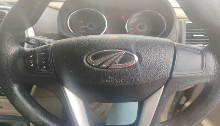 2016 Mahindra TUV300 T8, Diesel, Manual, 4,661 km, interior
