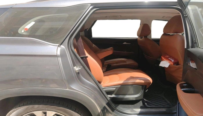 2021 MG HECTOR PLUS SHARP 2.0 DIESEL TURBO MT 6-STR, Diesel, Manual, 72,326 km, interior